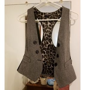 Express vest